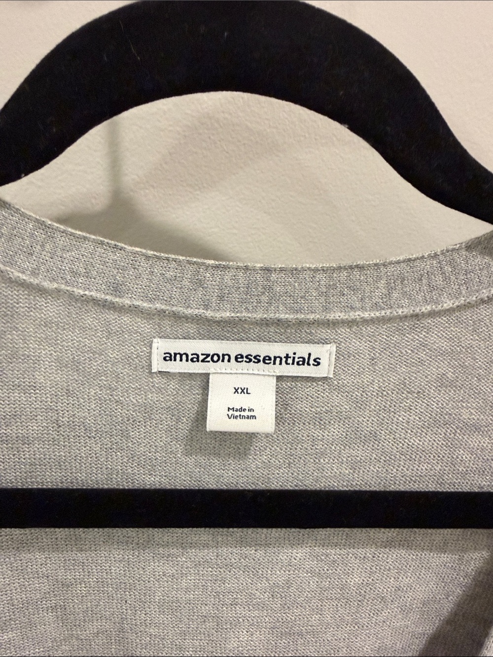 🧡 Amazon Essentials Gray V-Neck Button Front Cardigan - Picture 3 of 3